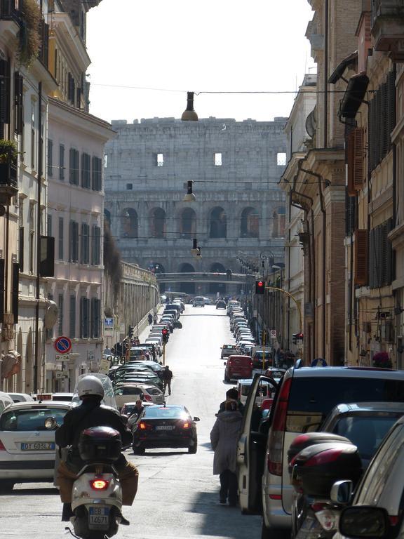 Colosseo Homerents 2 ローマ 部屋 写真